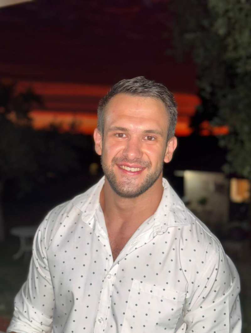 Marno Kroon bartender at Lezar Opstal wedding and events venue Heidelberg